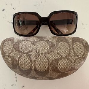 Coach Samantha sunglasses in tortoise frame with case